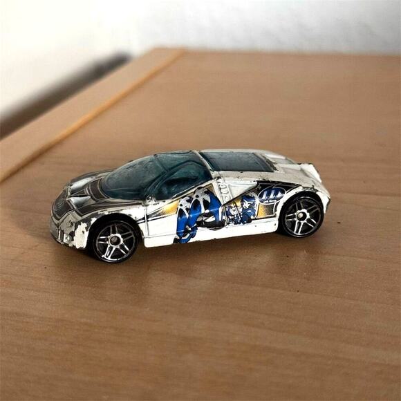 Vintage 1997 Hot Wheels Ford GT-90 Anime Series 1:64 Diecast Model Car - Picture 1 of 9